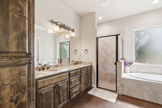 104 Oak Bend Court, Lipan, TX 76462