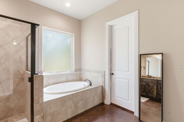 104 Oak Bend Court, Lipan, TX 76462