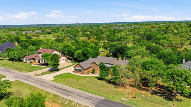 104 Oak Bend Court, Lipan, TX 76462