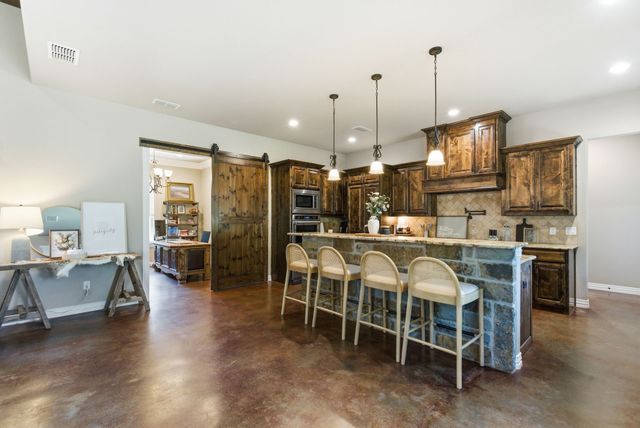 104 Oak Bend Court, Lipan, TX 76462