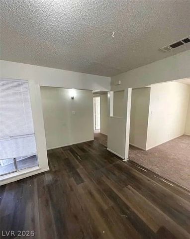 3955 Ventura Way, Las Vegas, NV 89121