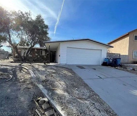 3955 Ventura Way, Las Vegas, NV 89121