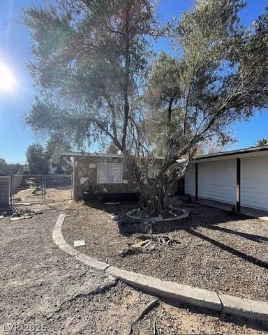 3955 Ventura Way, Las Vegas, NV 89121