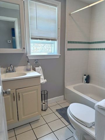 23-R Thorndike St 2, Everett, MA 02149