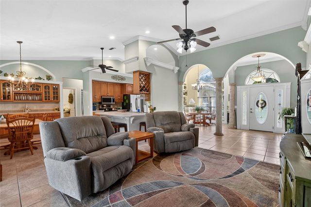 212 GOLF AIRE BOULEVARD, Winter Haven, FL 33884