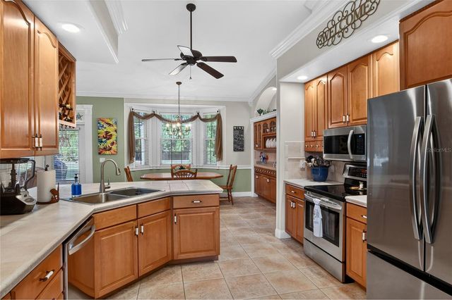 212 GOLF AIRE BOULEVARD, Winter Haven, FL 33884