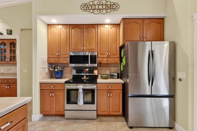 212 GOLF AIRE BOULEVARD, Winter Haven, FL 33884