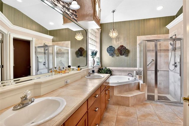 212 GOLF AIRE BOULEVARD, Winter Haven, FL 33884