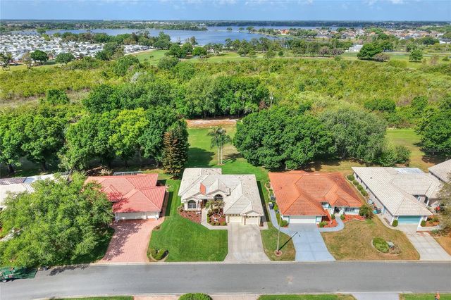 212 GOLF AIRE BOULEVARD, Winter Haven, FL 33884