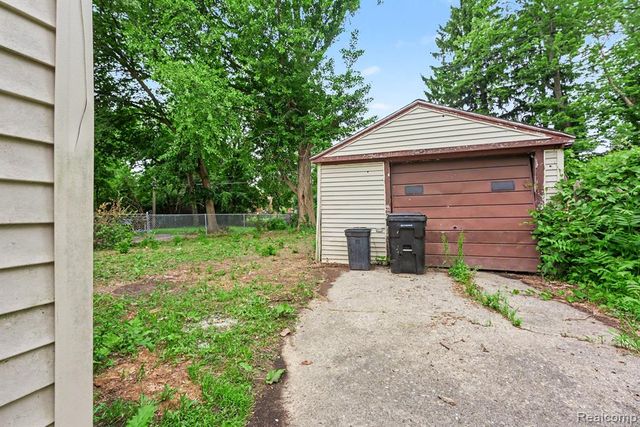 15363 Plainview Avenue, Detroit, MI 48223
