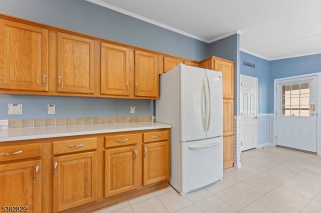 2 Edelweiss Way, White Twp., NJ 07823