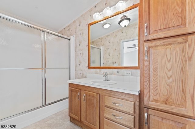 2 Edelweiss Way, White Twp., NJ 07823