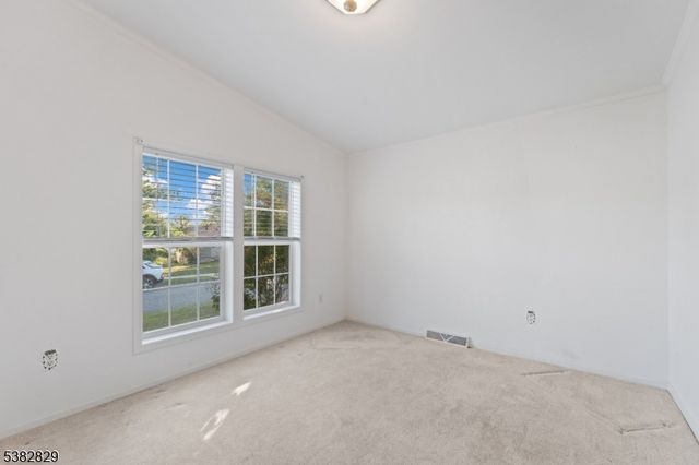 2 Edelweiss Way, White Twp., NJ 07823