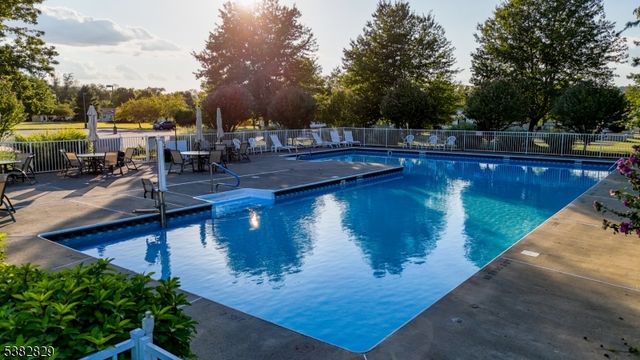 2 Edelweiss Way, White Twp., NJ 07823