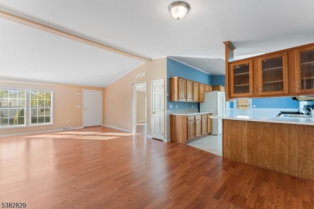 2 Edelweiss Way, White Twp., NJ 07823