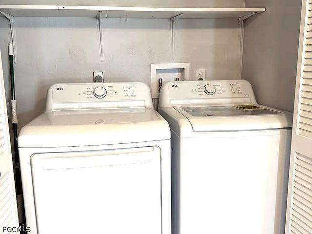 4728 Orange Grove BLVD 12, North Fort Myers, FL 33903