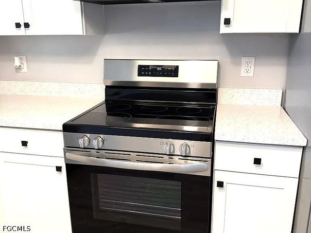 4728 Orange Grove BLVD 12, North Fort Myers, FL 33903
