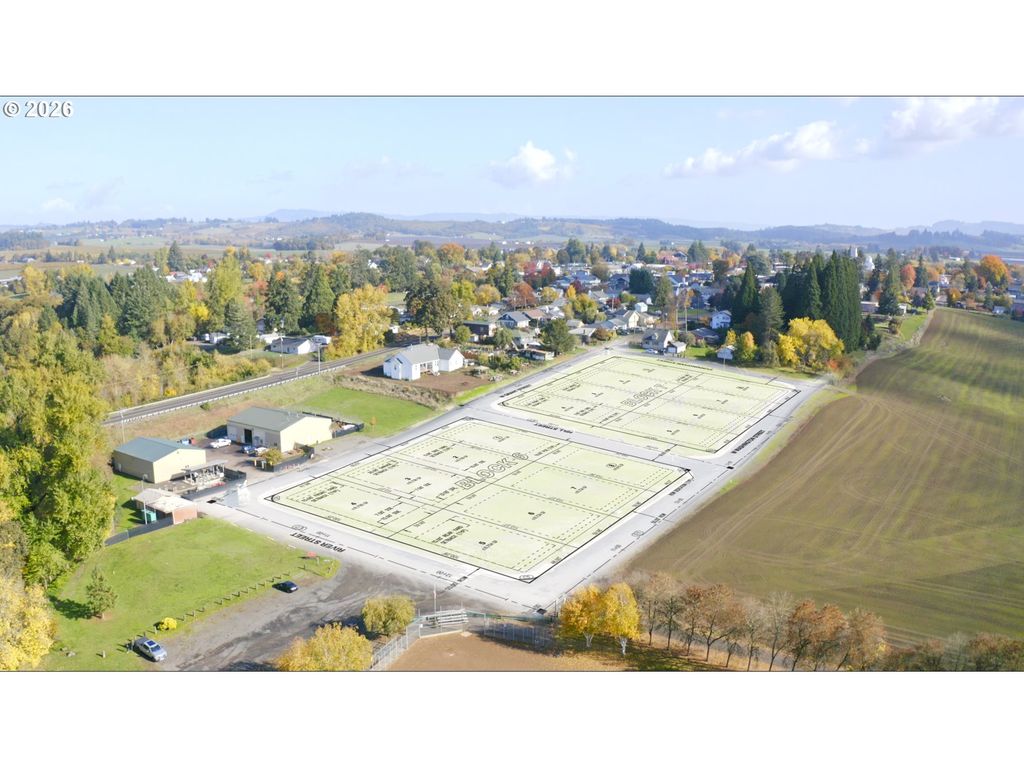 2 W Grant St 2, Carlton, OR 97111