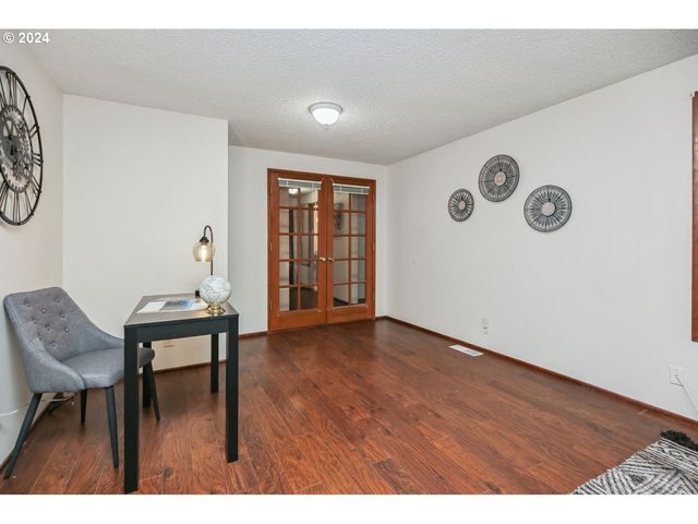 2420 WILLONA Dr, Eugene, OR 97408