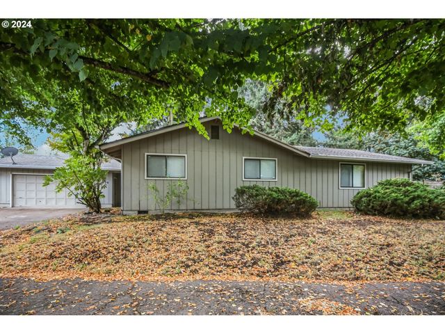 2420 WILLONA Dr, Eugene, OR 97408