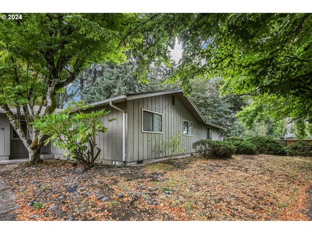 2420 WILLONA Dr, Eugene, OR 97408