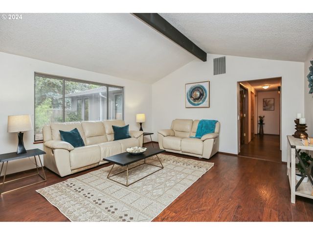 2420 WILLONA Dr, Eugene, OR 97408