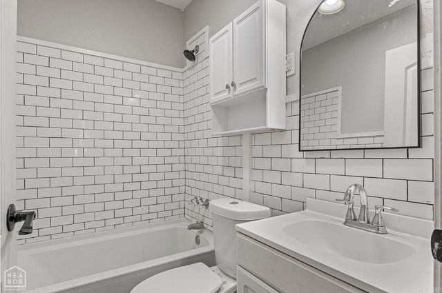 827 W Monroe Avenue, Jonesboro, AR 72401