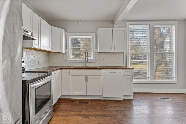 827 W Monroe Avenue, Jonesboro, AR 72401