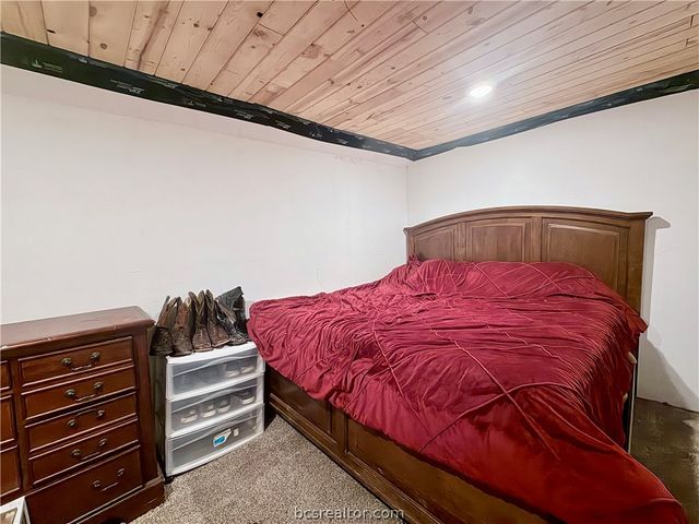 952 Timber Ridge, Caldwell, TX 77836
