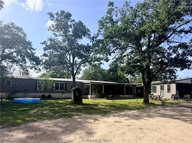 952 Timber Ridge, Caldwell, TX 77836