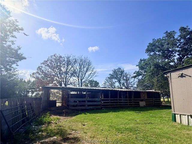 952 Timber Ridge, Caldwell, TX 77836