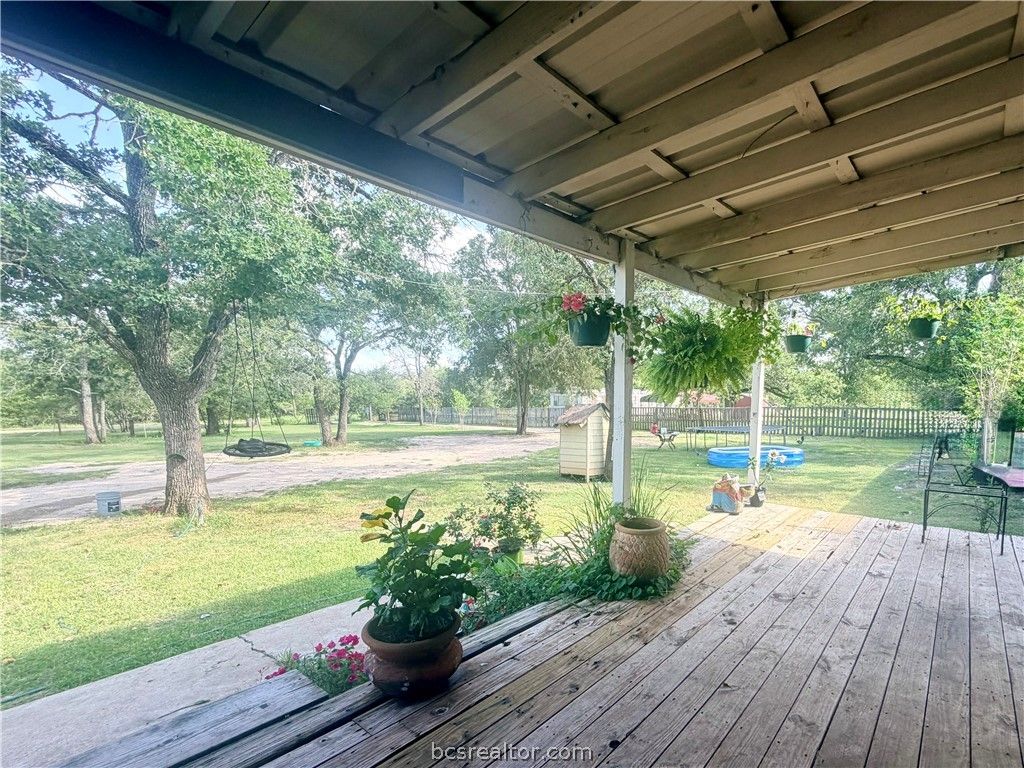 952 Timber Ridge, Caldwell, TX 77836 — photo 3