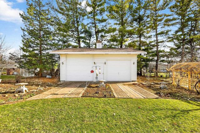 3506 Greendale Court, Janesville, WI 53546