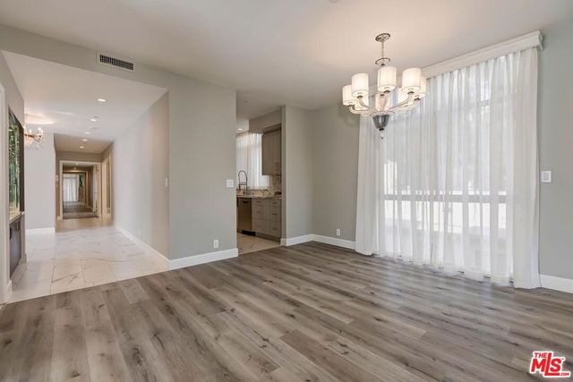 323 N Palm Drive 3, Beverly Hills, CA 90210