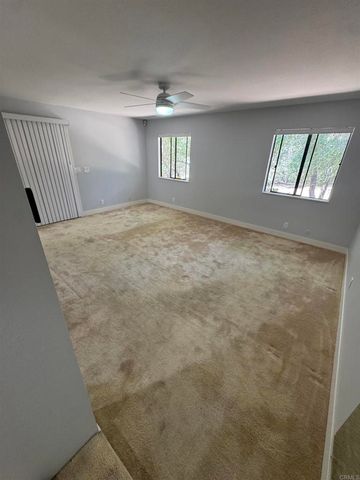 15426 Vali Hai Rd, Poway, CA 92064