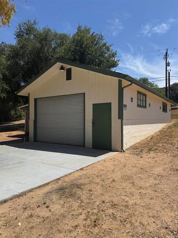 15426 Vali Hai Rd, Poway, CA 92064