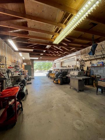 15426 Vali Hai Rd, Poway, CA 92064