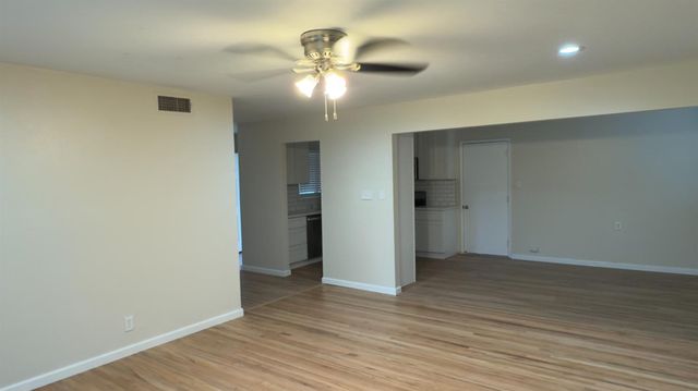 6338 RUSHMORE DR, Sacramento, CA 95842