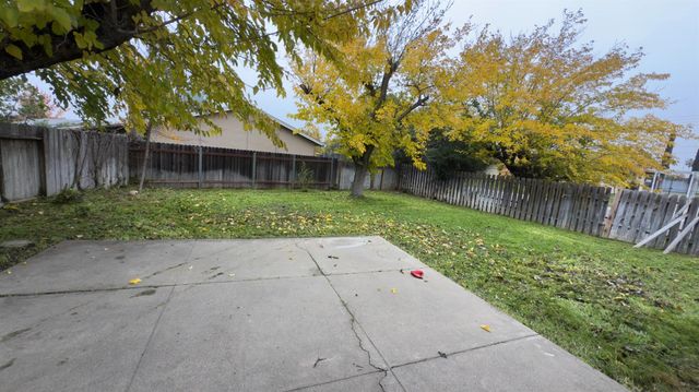 6338 RUSHMORE DR, Sacramento, CA 95842