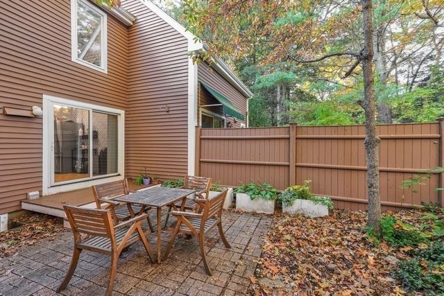 15 Greenridge Lane 15, Lincoln, MA 01773