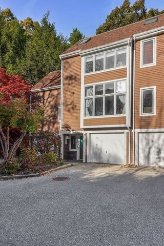 15 Greenridge Lane 15, Lincoln, MA 01773