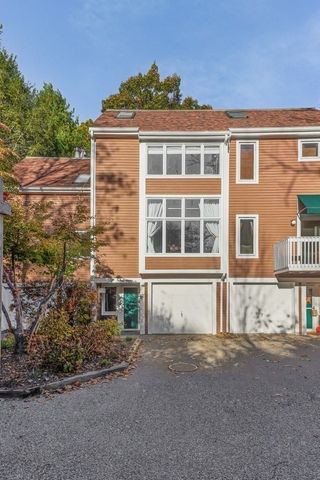 15 Greenridge Lane 15, Lincoln, MA 01773