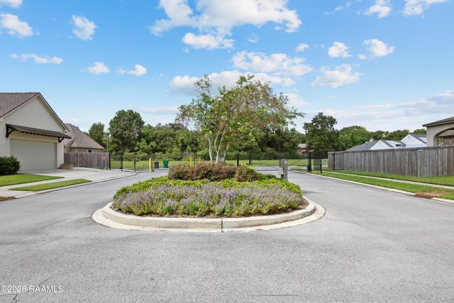 109 Fallow Lane, Broussard, LA 70518
