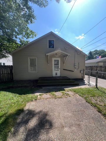 207 Coolidge Drive, Bay City, MI 48706