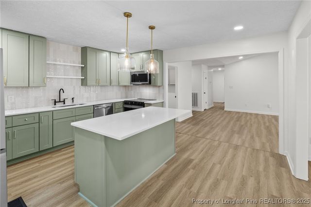 3638 Golfview Road, Hope Mills, NC 28348