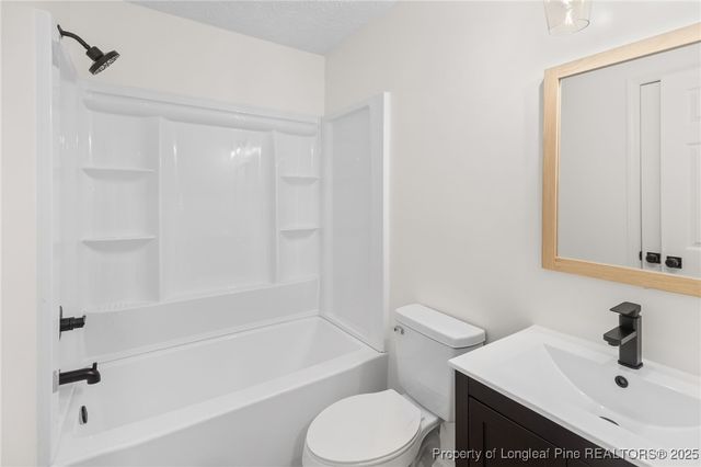 3638 Golfview Road, Hope Mills, NC 28348