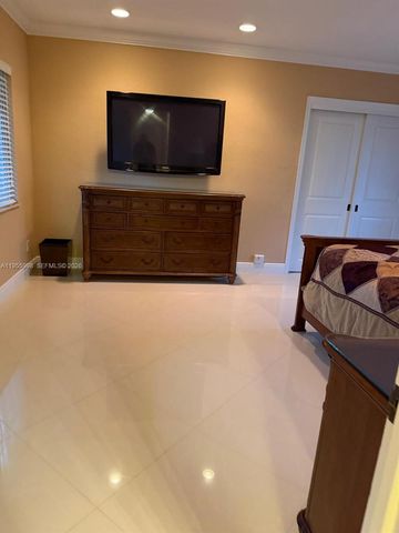 830 NE 20th Ave 3, Fort Lauderdale, FL 33304