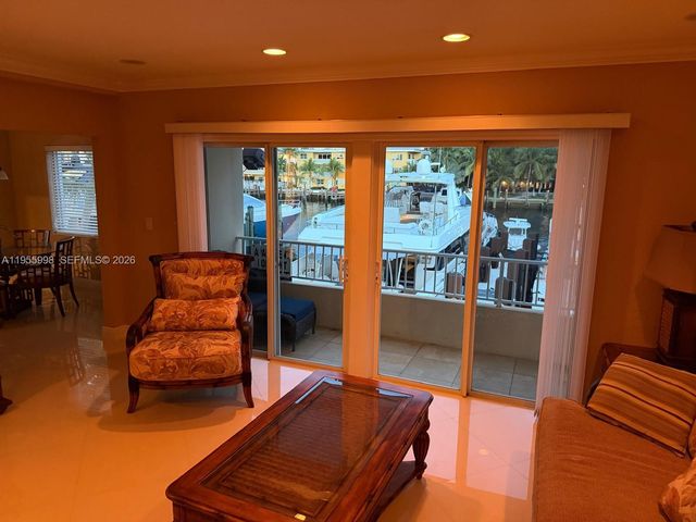 830 NE 20th Ave 3, Fort Lauderdale, FL 33304