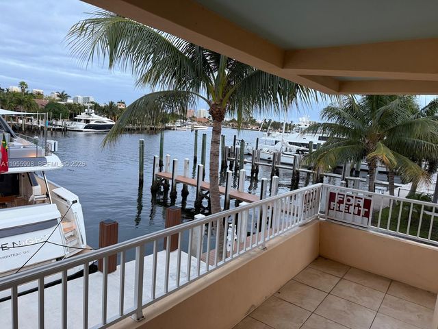 830 NE 20th Ave 3, Fort Lauderdale, FL 33304