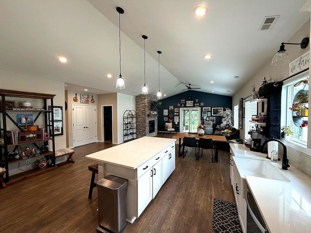 18 Levanno Drive, Crown Point, IN 46307
